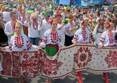 МАРШ У ВИШИВАНКАХ НА ДЕНЬ НЕЗАЛЕЖНОСТІ!